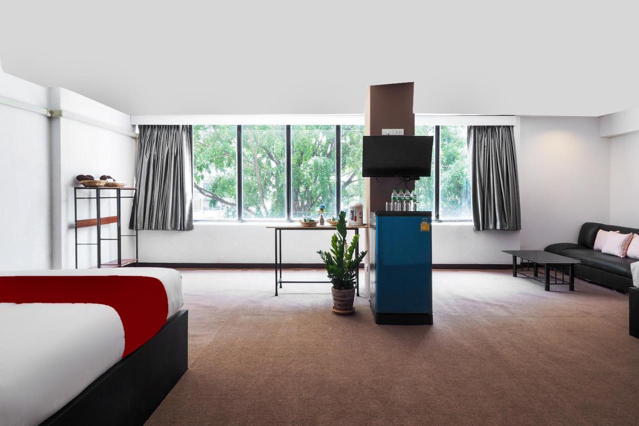 โอโย 937 ดิ ยูนิก เอส โฮเทล Hotel เชียงใหม่ ภายนอก รูปภาพ